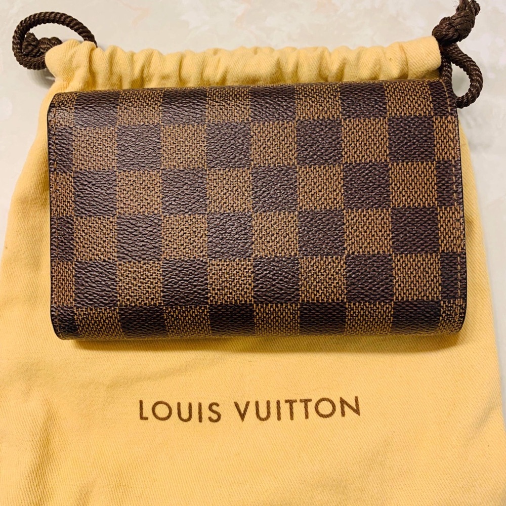 Flash sale Authentic LV Trifold wallet - Picture 2 of 8